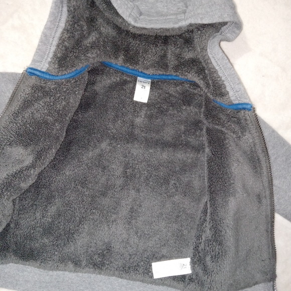 5 for $10 Carter's Gray Super Soft Lined Zip Up Jacket size 2T - Picture 2 of 7